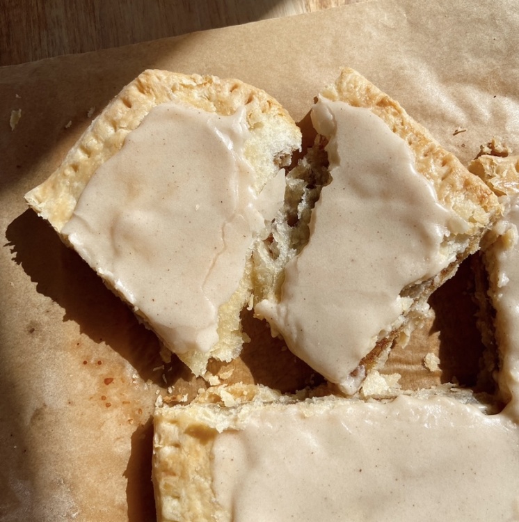 giant cinnamon roll poptart