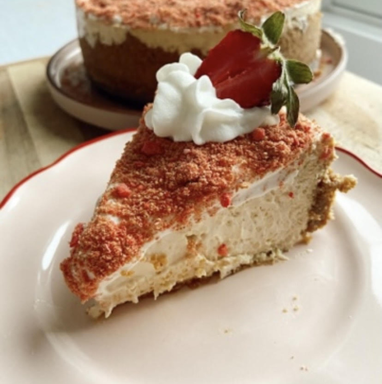 Strawberry shortcake cheesecake